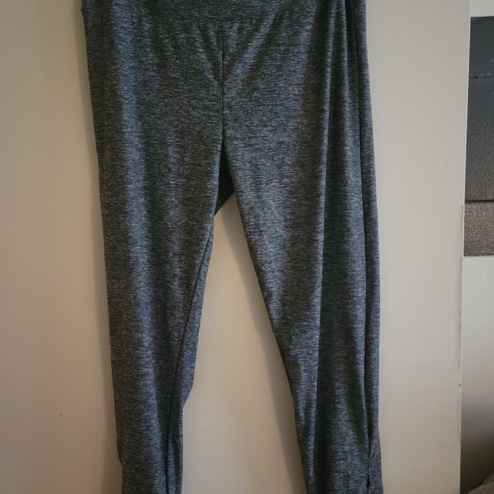 Woman's leggings